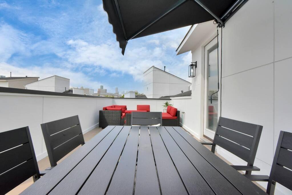 Вилла Casa Labella - Downtown Skyline Views - Sleeps 10 Хьюстон Экстерьер фото