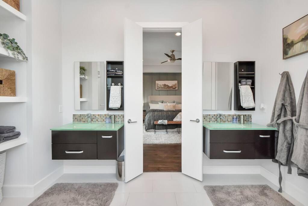 Вилла Casa Labella - Downtown Skyline Views - Sleeps 10 Хьюстон Экстерьер фото